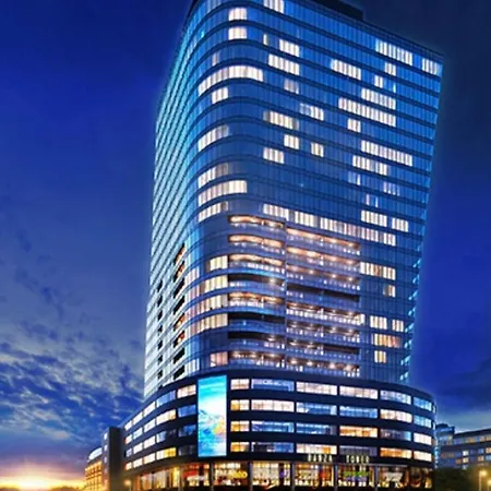 Hanza Tower Bohemia 22 Pool & Jacussi Szczecin